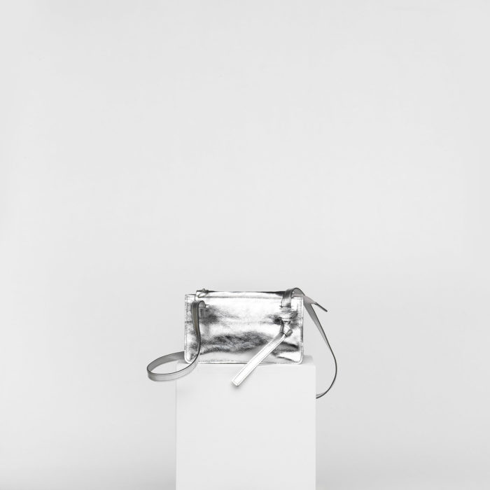 Crossbody Utility Pouch silver - Image 3