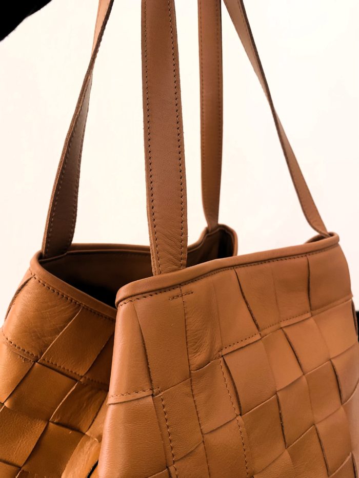 Upcycled woven everyday bag - Image 4